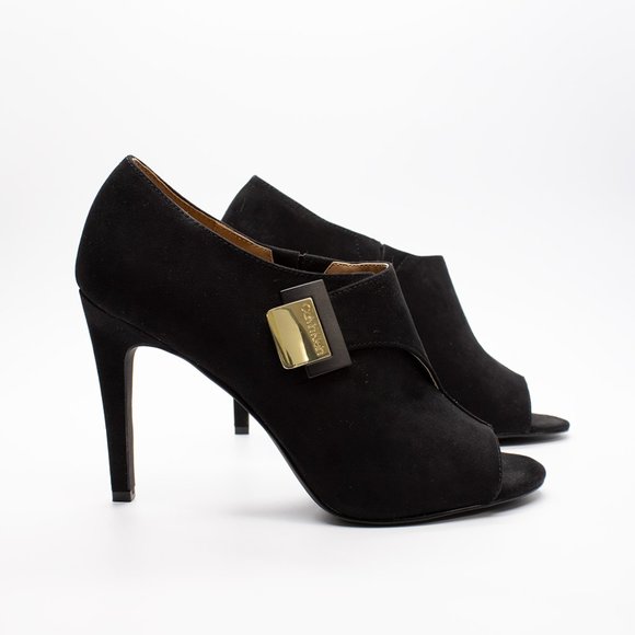 Calvin Klein Shoes - Calvin Klein Shoes Size 7.5